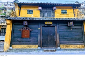 Hoi An: Tour de la ciudad con paseo en barco y suelta de linternas de flores