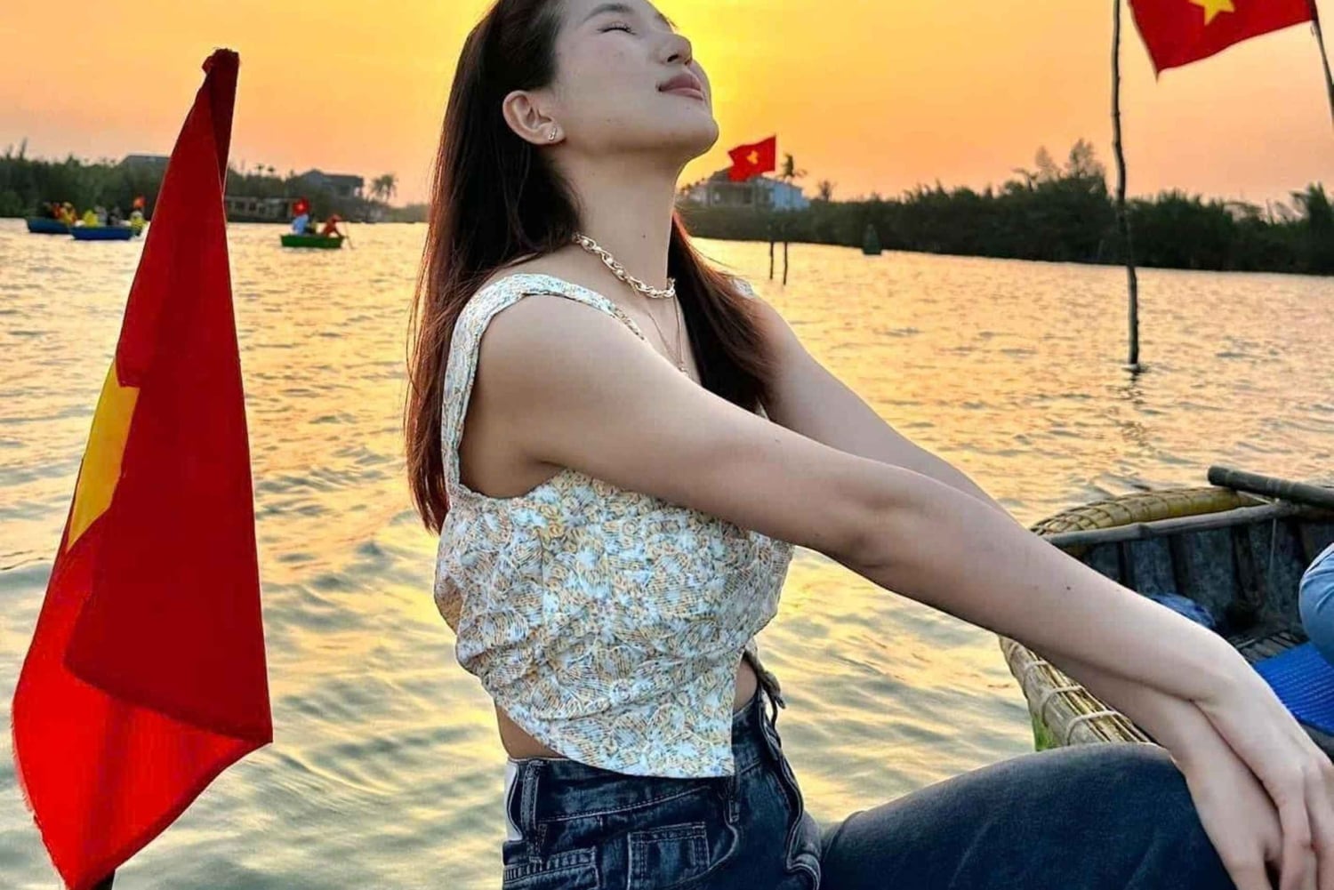 Хойан: Поездка на лодке с кокосовыми корзинами от Hangcoconut