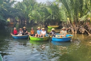 Lekcja gotowania w Hoi An z targiem i wycieczką łodzią z bambusowymi koszami