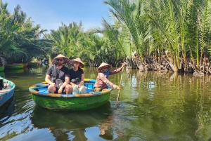 Lekcja gotowania w Hoi An z targiem i wycieczką łodzią z bambusowymi koszami