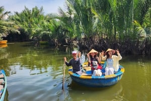 Lekcja gotowania w Hoi An z targiem i wycieczką łodzią z bambusowymi koszami