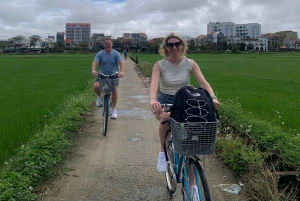 Hoi An: Fietsen - Buffalo rijden en kokosboottocht met maaltijd