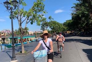 Hoi An: Fietsen - Buffalo rijden en kokosboottocht met maaltijd