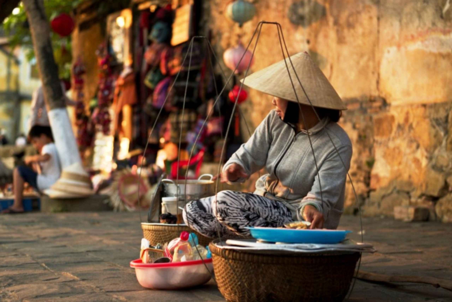 Hoi An: Street Food Tour by Scooter with 5 Local Tastings