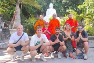 Hoi An/Da Nang:Viaje a las Montañas de Mármol,Buda de la Dama,Cueva de Am Phu