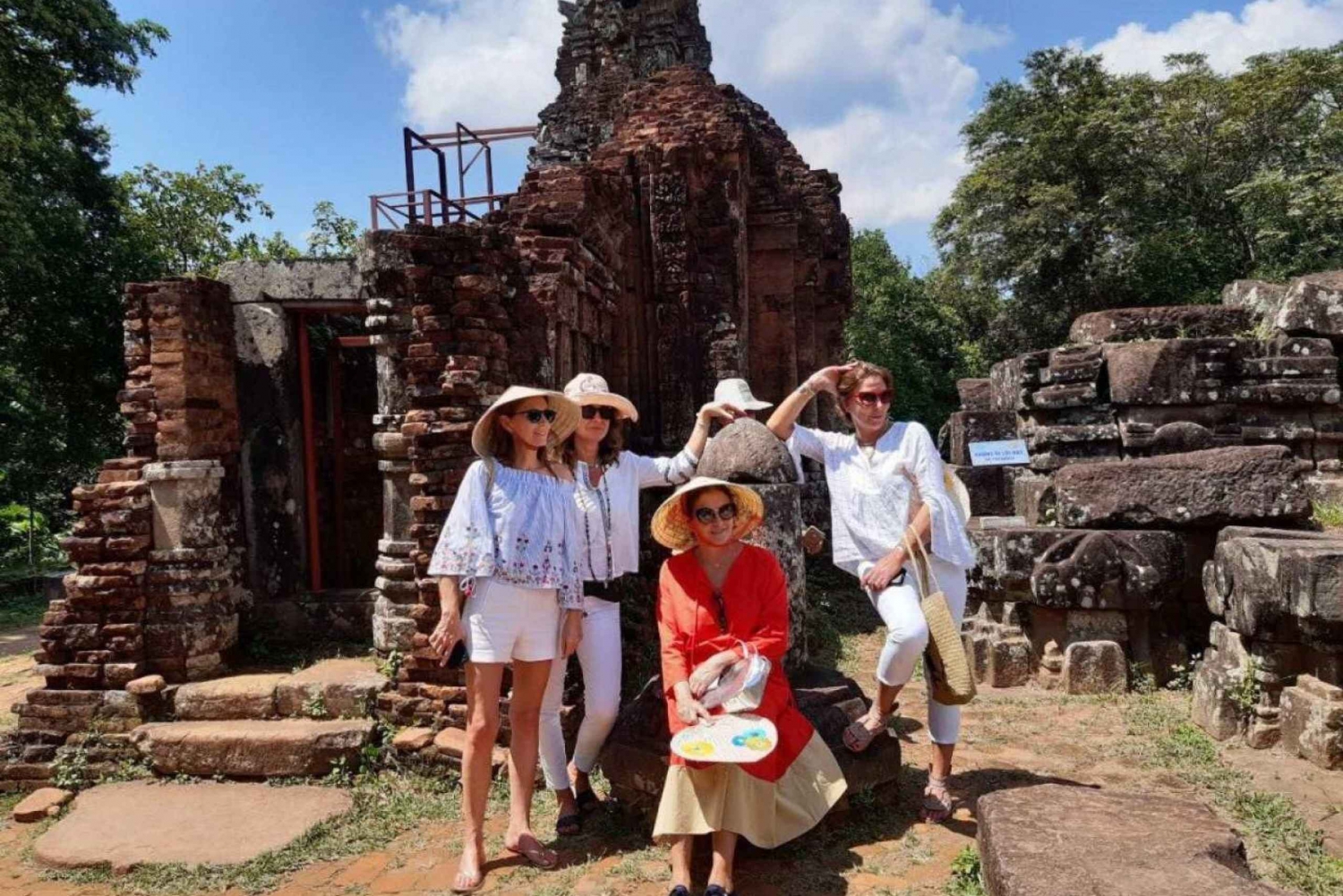 Hoi An: Esplora il santuario di My Son e la crociera sul fiume Thu Bon