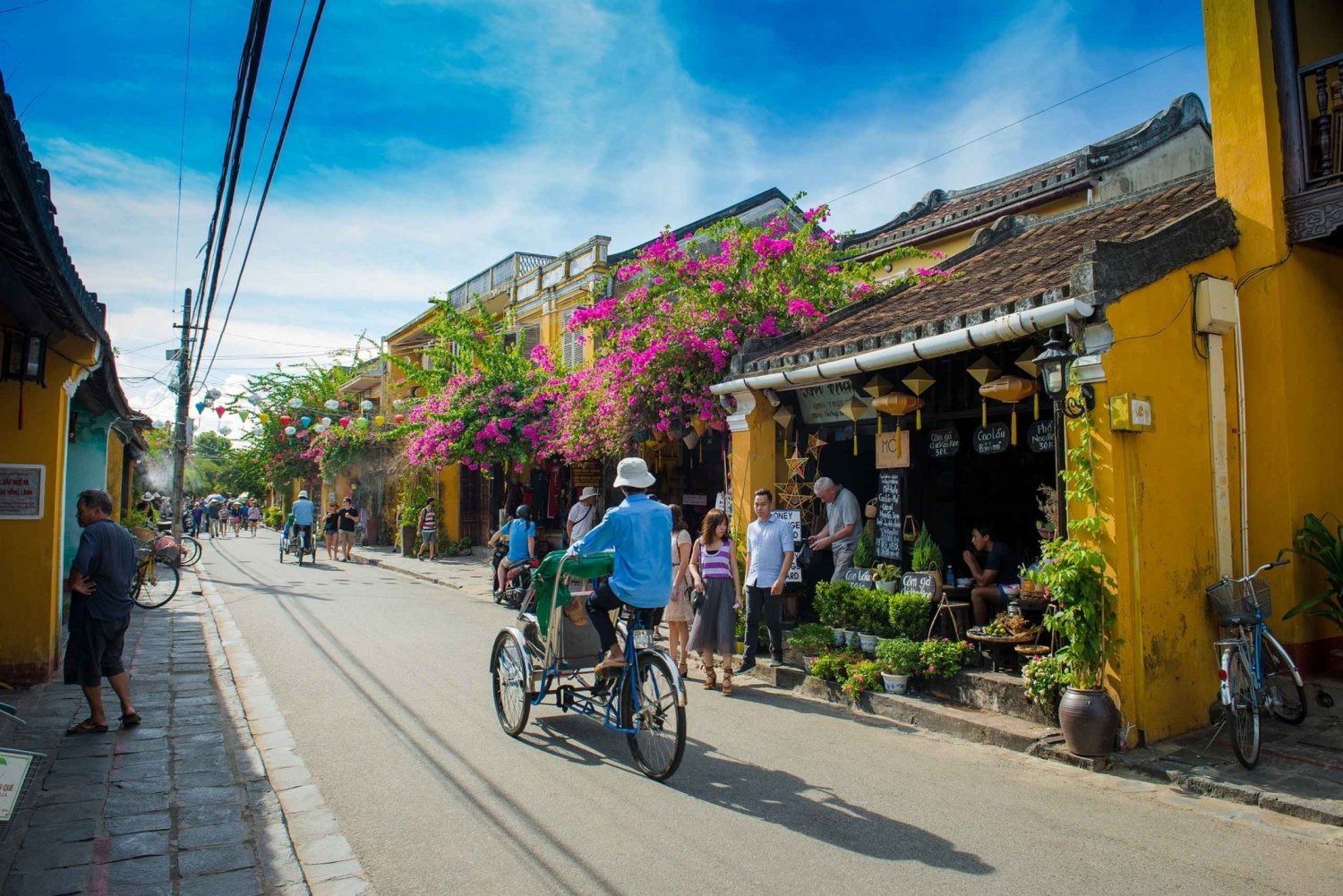 Hoi An: Full-Day Marble Mountain and Ancient Town Tour