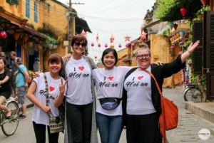 Hoi An: Guided Photo Tour by Scooter with Lunch