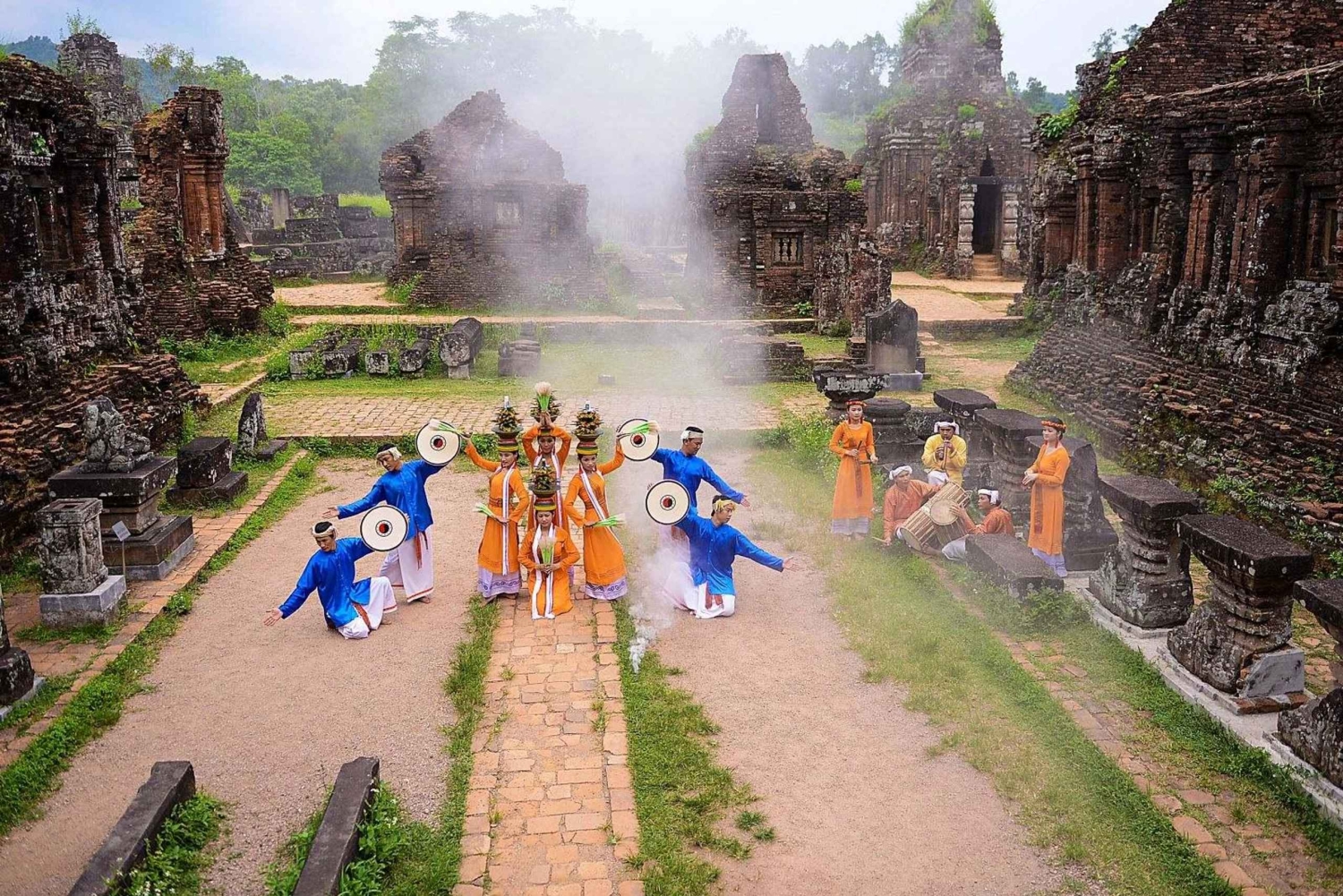 Hoi An: Viagem guiada ao santuário de My Son e ao rio Thu Bon