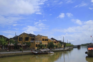 From Hoi An: Thu Bon River Boat Tour with Lantern Making