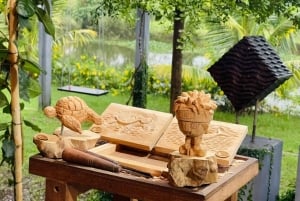 Hoi An Handwerkplaats: Beeldje Houtsnijwerk