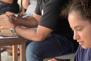 Hoi An Handwerkplaats: Beeldje Houtsnijwerk