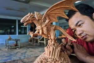 Hoi An Handwerkplaats: Beeldje Houtsnijwerk