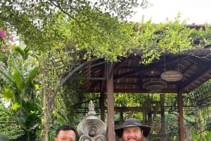 Hoi An Handwerkplaats: Beeldje Houtsnijwerk