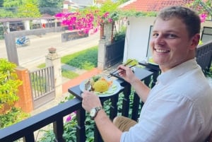 Hoi An Handwerkplaats: Beeldje Houtsnijwerk