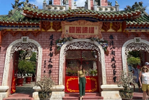 Hoi An Old Town Walking Tour – Small Group with Local Guide