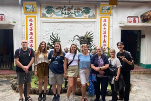 Hoi An Old Town Walking Tour – Small Group with Local Guide