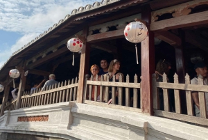 Hoi An Old Town Walking Tour – Small Group with Local Guide