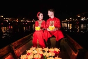 Hoi An: nocna wycieczka łódką po rzece Hoai z wypuszczaniem lampionów