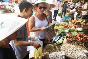 Hoi An: Home Cooking Class with Market Visit