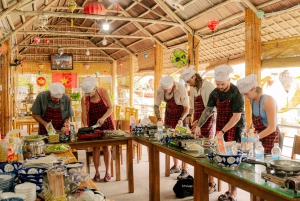 Hoi An: Lanterneworkshop og madlavningskursus med kokosbåd