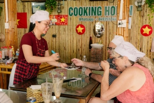 Hoi An : Atelier de fabrication de lanternes et cours de cuisine avec un bateau en noix de coco