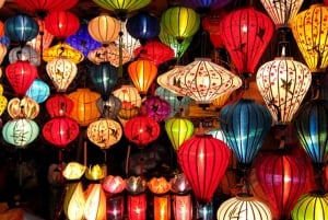 Hoi An: Lokale klas in het maken van opvouwbare lantaarns met de lokale bevolking