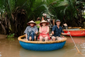 Хойан: местный рынок, водная прогулка на лодке-корзине и кулинарный мастер-класс