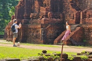 Hoi An : Visite matinale de My Son avec Banhmi et café