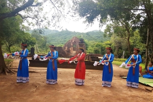 Hoi An: My Son Sanctuary kl. 08.00-13.00 Lunsj i et lokalt hus