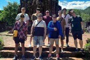 Hoi An: My Son Sanctuary kl. 08.00-13.00 Lunsj i et lokalt hus