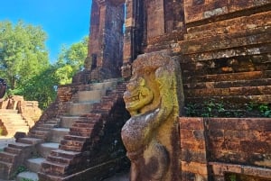 Hoi An: My Son Sanctuary och Sunset River Cruise med BBQ