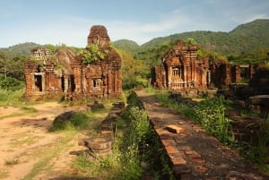 Hoi An: My Son Sanctuary och Thu Bon River Cruise