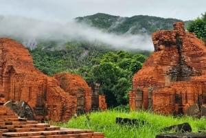 ホイアン：ミーソン聖地の早朝訪問と朝食