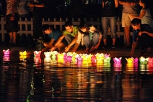 Hoi An: Nachtelijke boottocht op de Hoai rivier en drijvende lantaarn