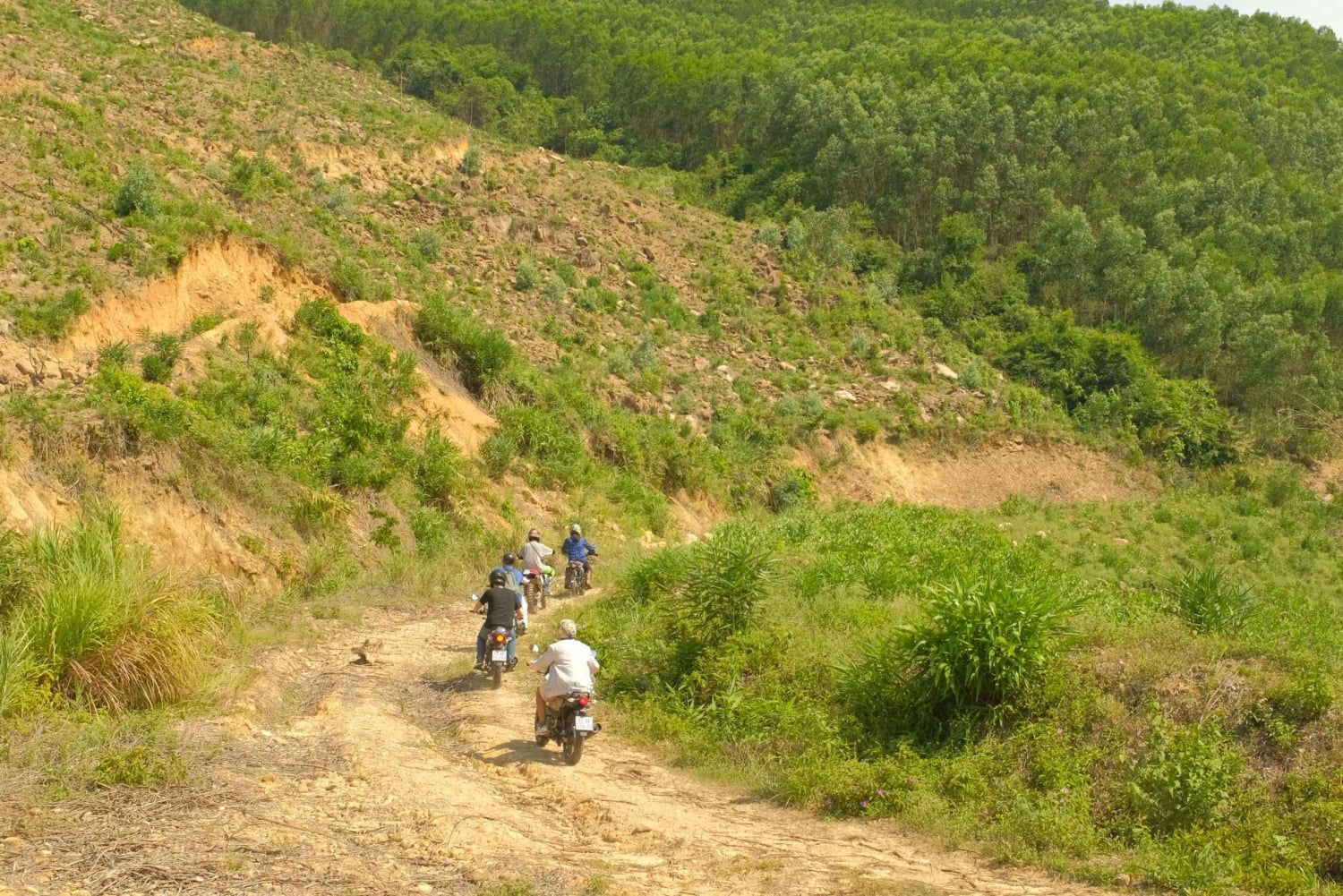 Hoi An: aventura en moto todoterreno con cascada