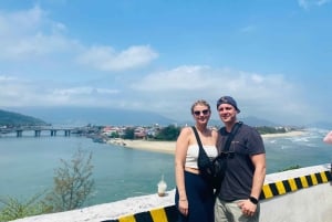 Hoi An: Privat bil til/fra Hue via mange attraktioner (envejs)