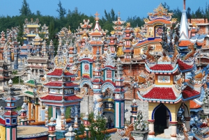 Hoi An: Privat bil til/fra Hue via mange attraktioner (envejs)