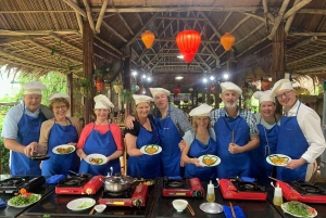 Hoi An: Private Cooking Class with Lantern Workshop