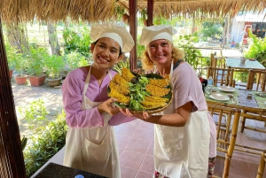 Hoi An: Private Cooking Class with Lantern Workshop