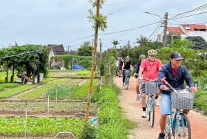 Da Nang/Hoi An: prywatna wycieczka po wioskach rzemieślniczych z jazdą na rowerze