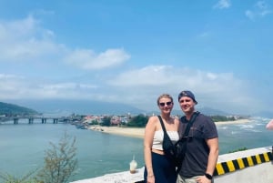 Hoi An: Prywatny samochód do/z Hue przez wiele atrakcji (w jedną stronę)