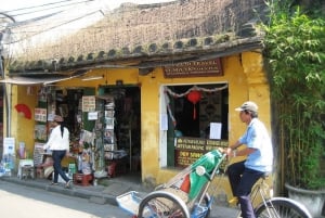 Hoi An: Private Walking Tour and Cooking Class