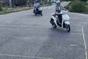 Hoi An: Scooter/Motorbike Riding Class (crash course)