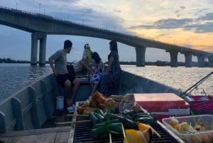Hoi An: Sunset BBQ Fishing tour with Locals by Boat Cruise