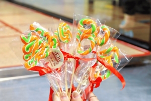 Hoi An: Sweet Candy & Scented Candle Making Experience