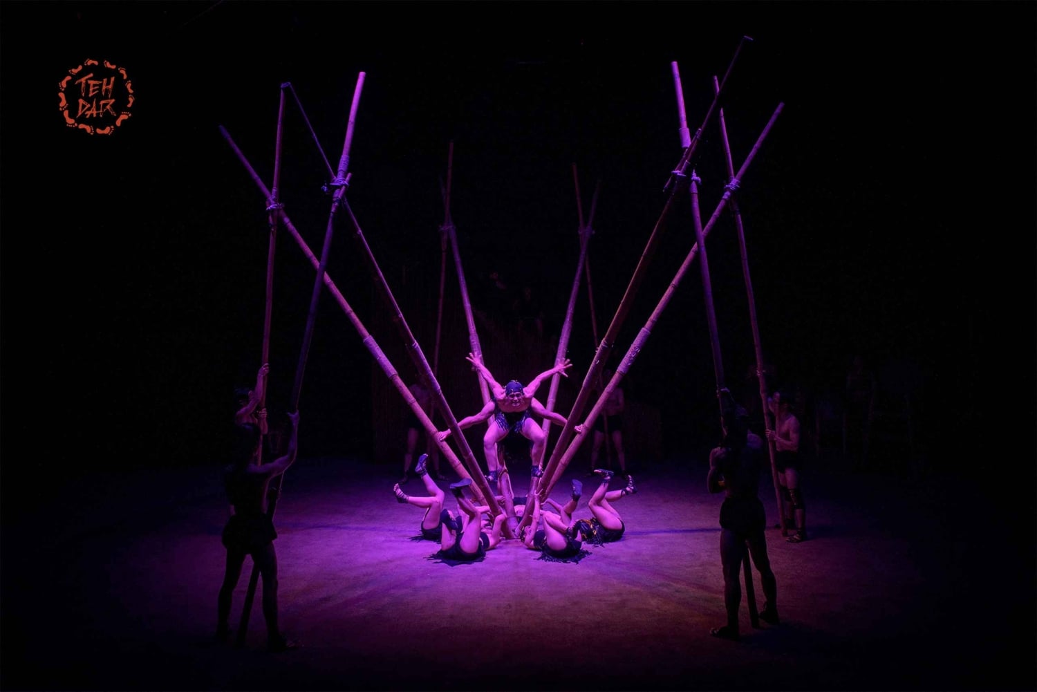 Hoi An: Il circo vietnamita di bambù Teh Dar al Lune Center