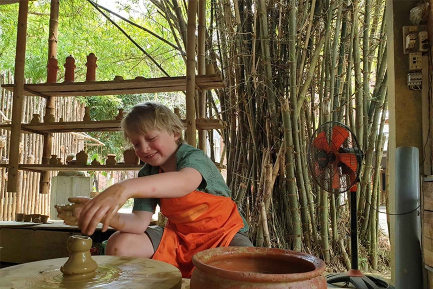 Hoi An: Tour del villaggio di Thanh Ha con produzione di ceramiche e regali