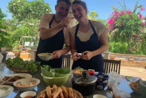 Hoi An: Traditional Cooking Class & meal with Local Family