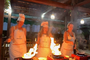 Hoi An: Vegansk matlagningskurs med valfri marknad och korgbåt